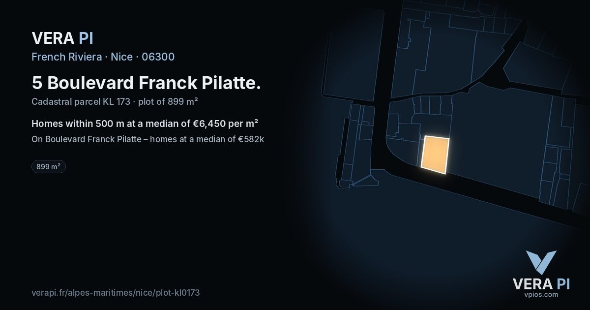5 Boulevard Franck Pilatte, Nice at night – the plot lit, the parcels around coloured by the prices near them