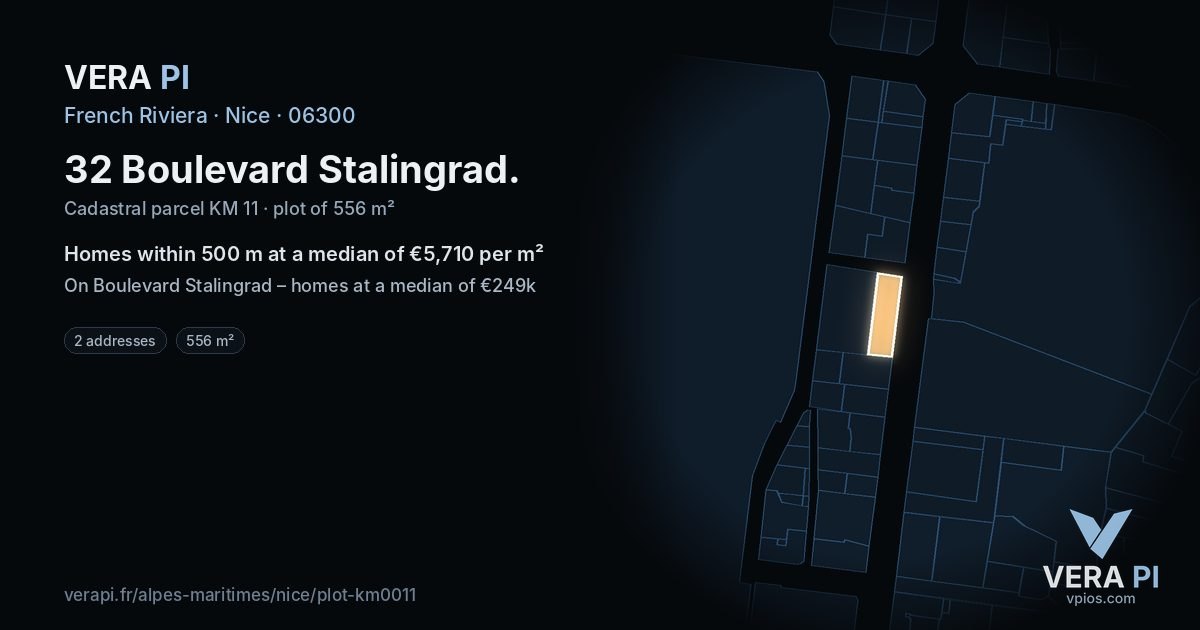 32 Boulevard Stalingrad, Nice at night – the plot lit, the parcels around coloured by the prices near them