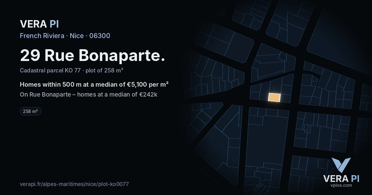 29 Rue Bonaparte, Nice at night – the plot lit, the parcels around coloured by the prices near them