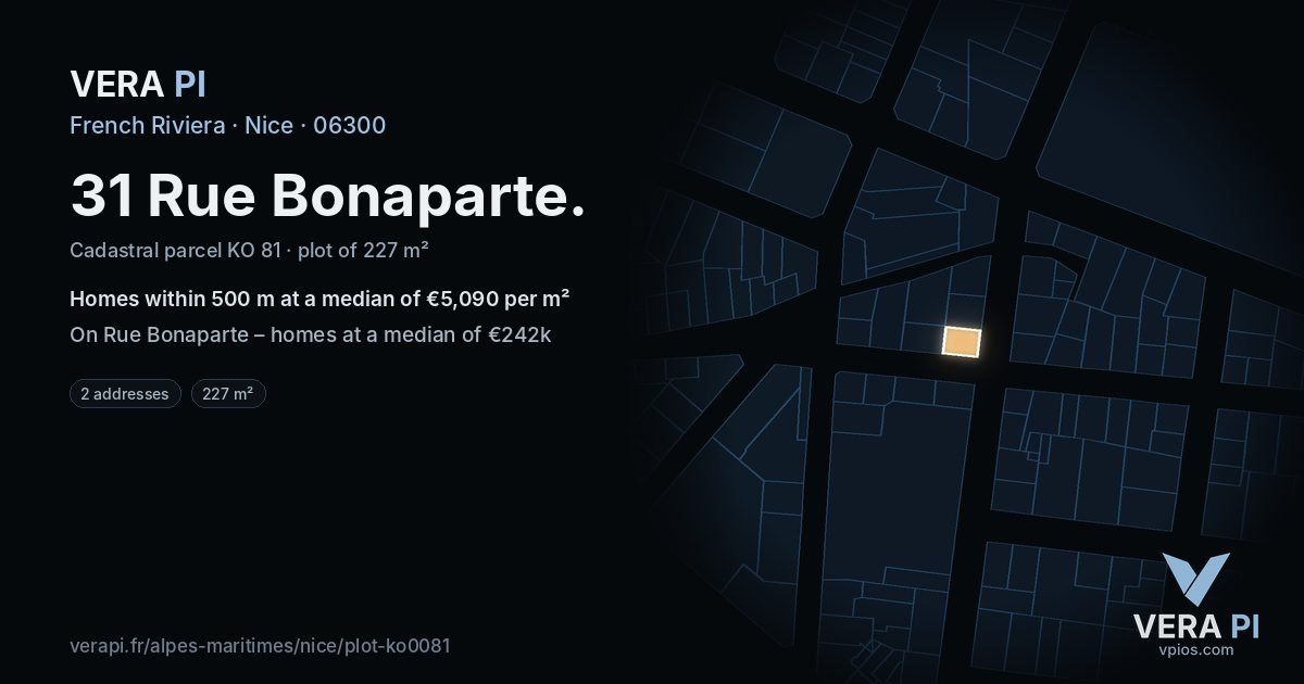 31 Rue Bonaparte, Nice at night – the plot lit, the parcels around coloured by the prices near them