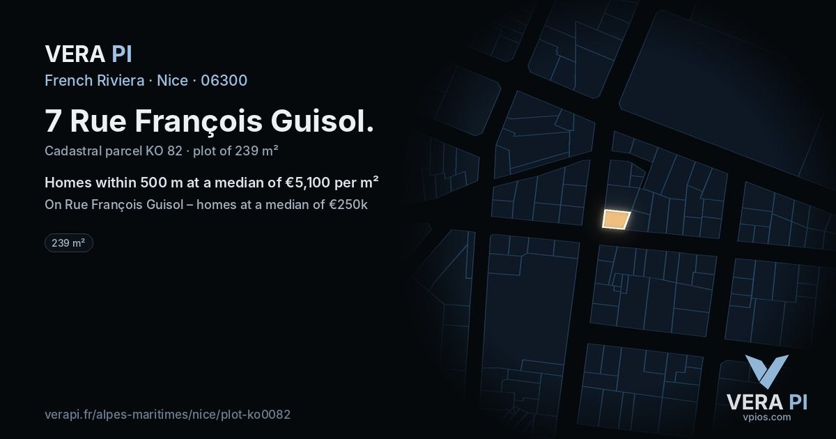 7 Rue François Guisol, Nice at night – the plot lit, the parcels around coloured by the prices near them
