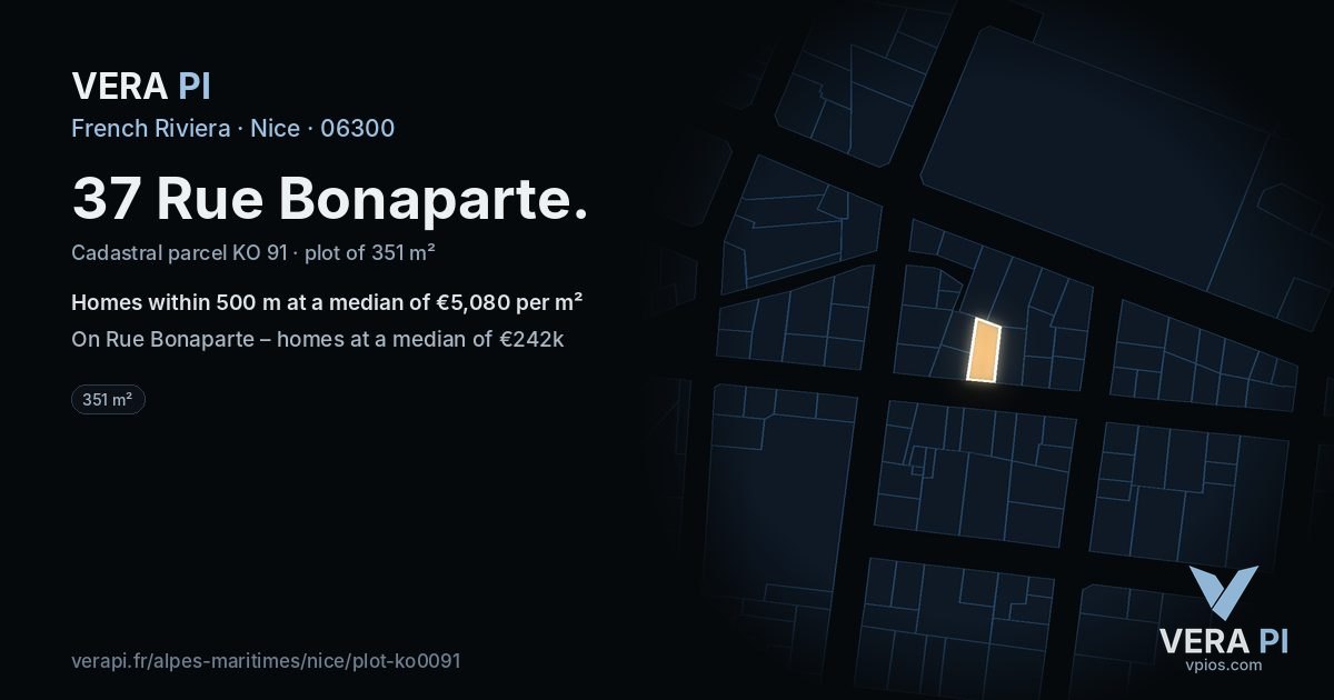 37 Rue Bonaparte, Nice at night – the plot lit, the parcels around coloured by the prices near them