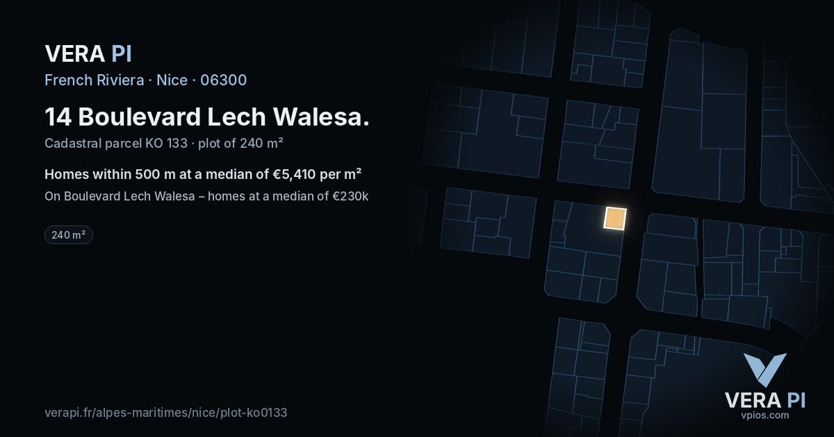 14 Boulevard Lech Walesa, Nice at night – the plot lit, the parcels around coloured by the prices near them