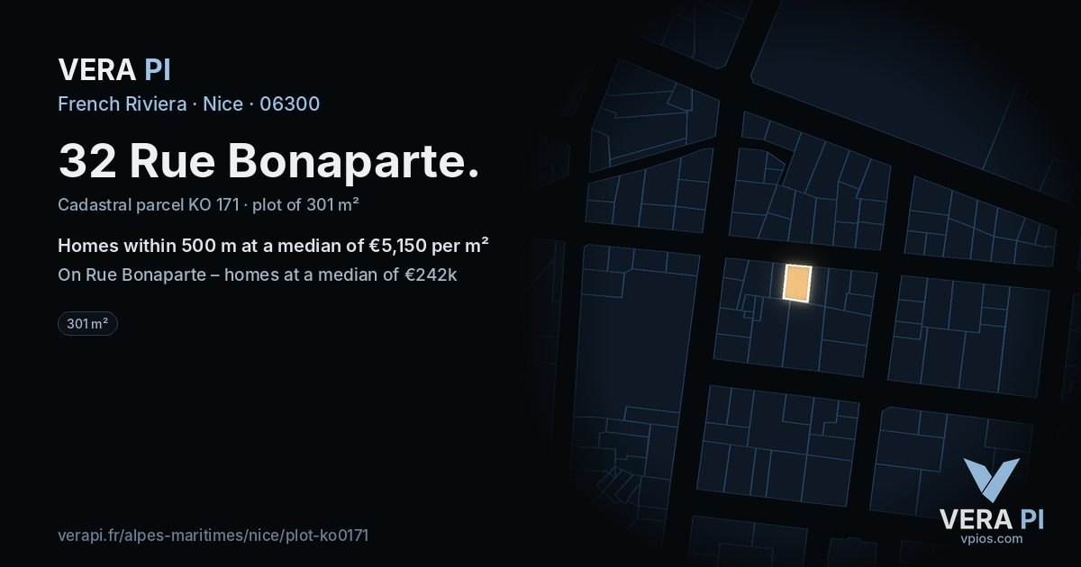 32 Rue Bonaparte, Nice at night – the plot lit, the parcels around coloured by the prices near them