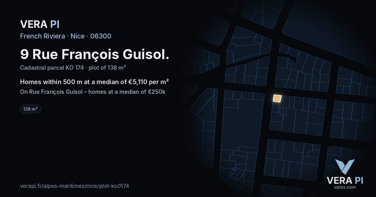 9 Rue François Guisol, Nice at night – the plot lit, the parcels around coloured by the prices near them