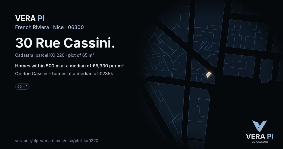 30 Rue Cassini, Nice at night – the plot lit, the parcels around coloured by the prices near them