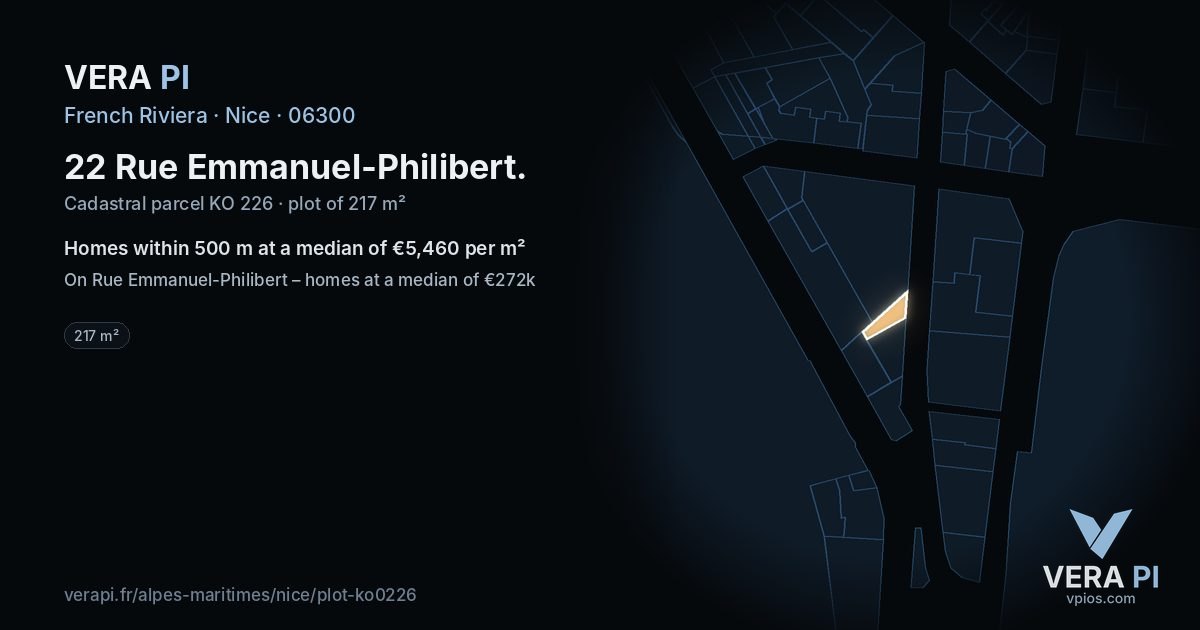 22 Rue Emmanuel-Philibert, Nice at night – the plot lit, the parcels around coloured by the prices near them