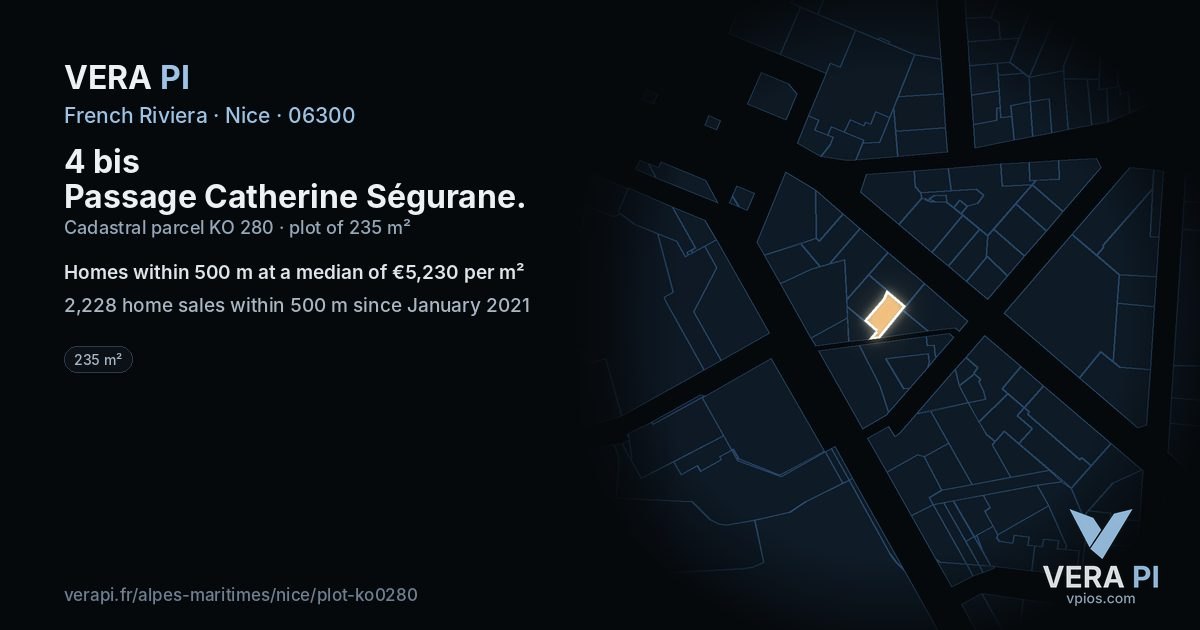 4 bis Passage Catherine Ségurane, Nice at night – the plot lit, the parcels around coloured by the prices near them
