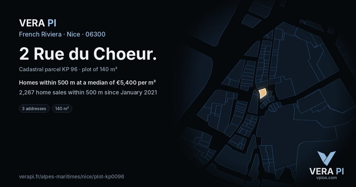 2 Rue du Choeur, Nice at night – the plot lit, the parcels around coloured by the prices near them