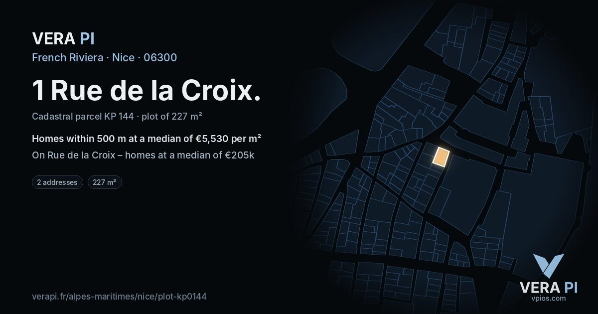 1 Rue de la Croix, Nice at night – the plot lit, the parcels around coloured by the prices near them
