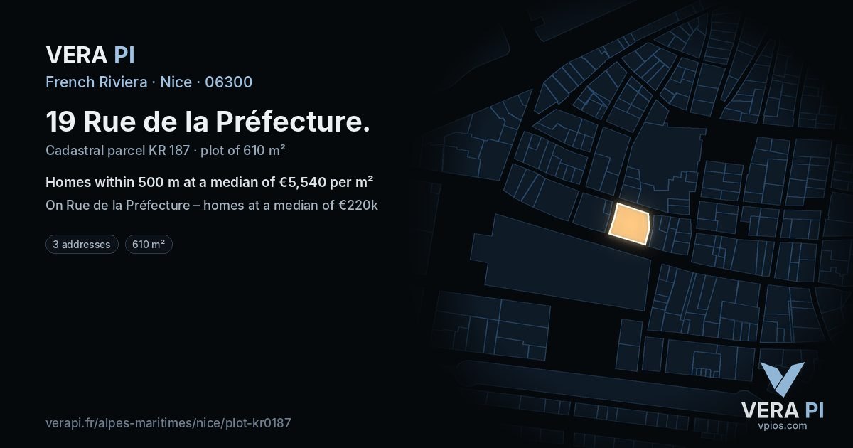 19 Rue de la Préfecture, Nice at night – the plot lit, the parcels around coloured by the prices near them