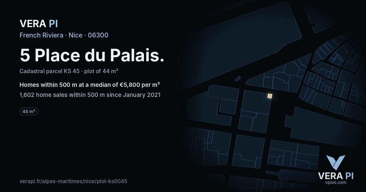 5 Place du Palais, Nice at night – the plot lit, the parcels around coloured by the prices near them
