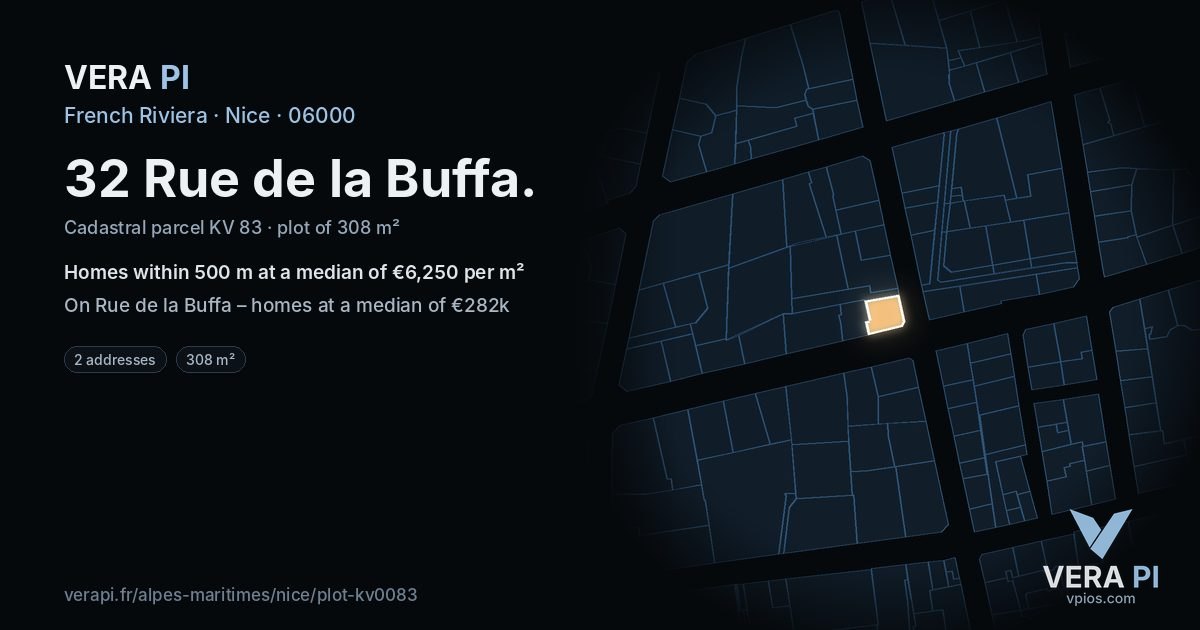 32 Rue de la Buffa, Nice at night – the plot lit, the parcels around coloured by the prices near them