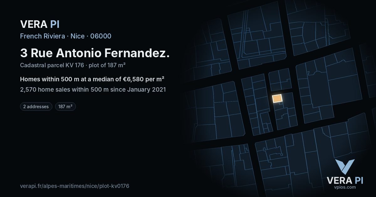 3 Rue Antonio Fernandez, Nice at night – the plot lit, the parcels around coloured by the prices near them
