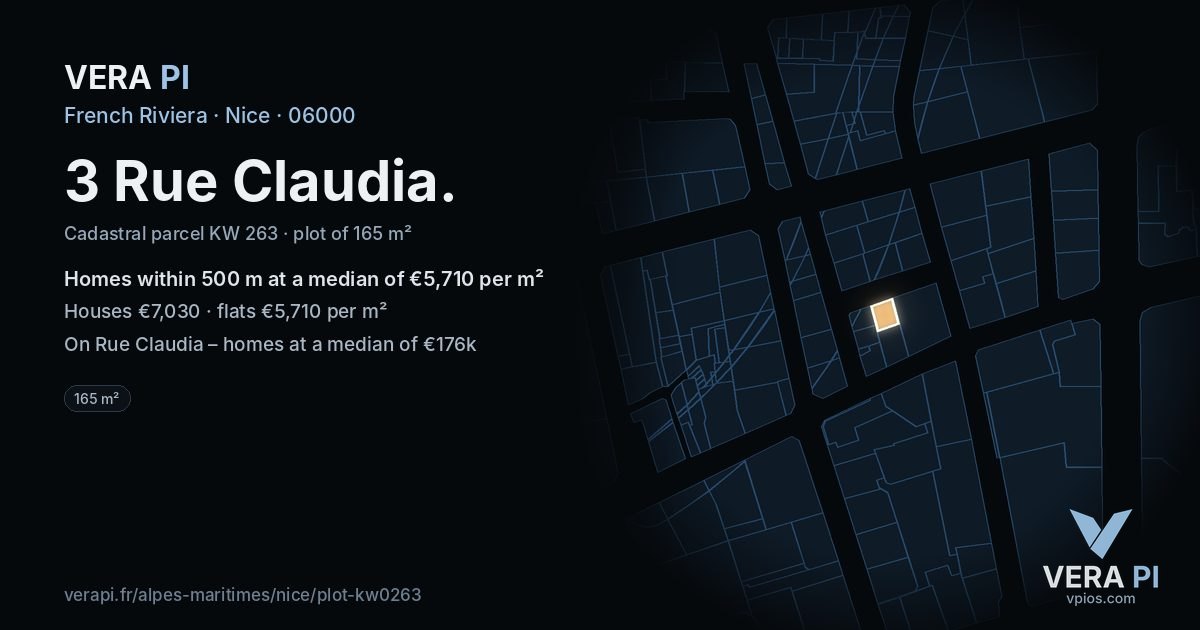 3 Rue Claudia, Nice at night – the plot lit, the parcels around coloured by the prices near them