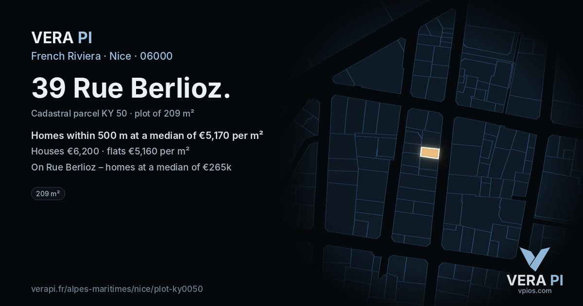 39 Rue Berlioz, Nice at night – the plot lit, the parcels around coloured by the prices near them
