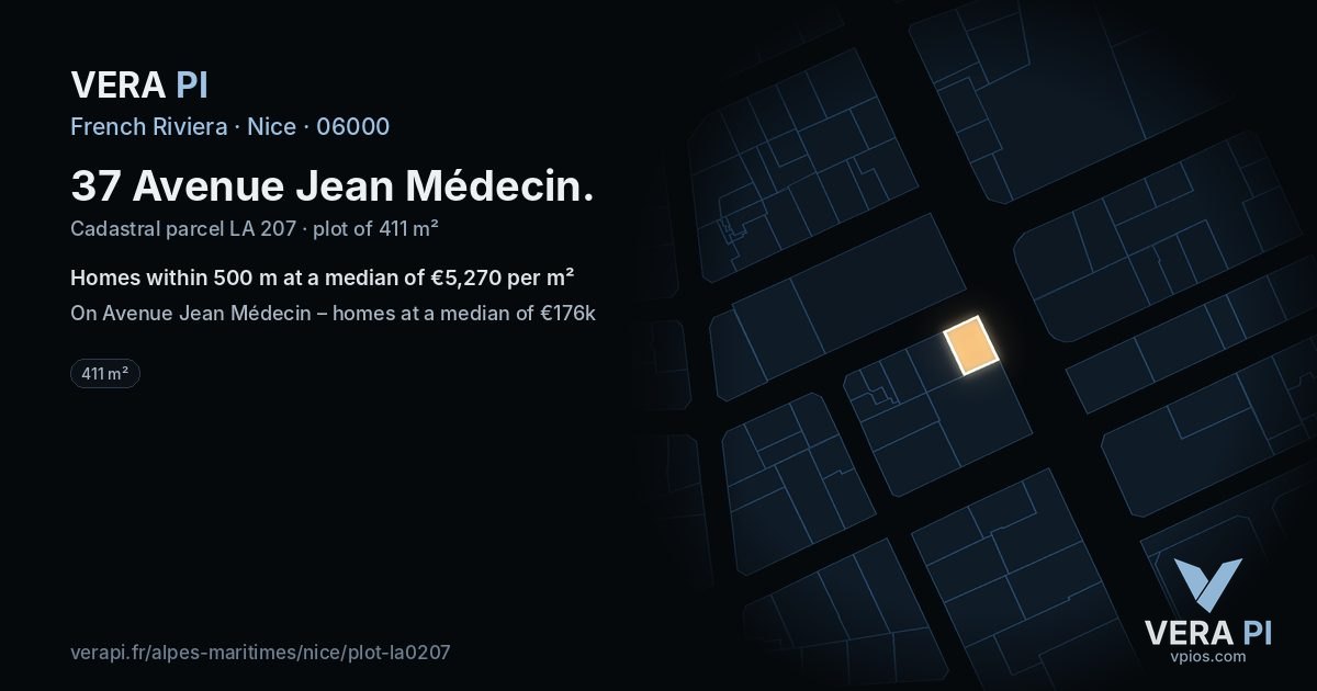 37 Avenue Jean Médecin, Nice at night – the plot lit, the parcels around coloured by the prices near them