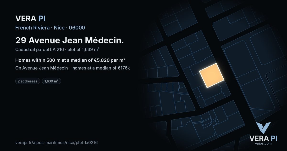 29 Avenue Jean Médecin, Nice at night – the plot lit, the parcels around coloured by the prices near them