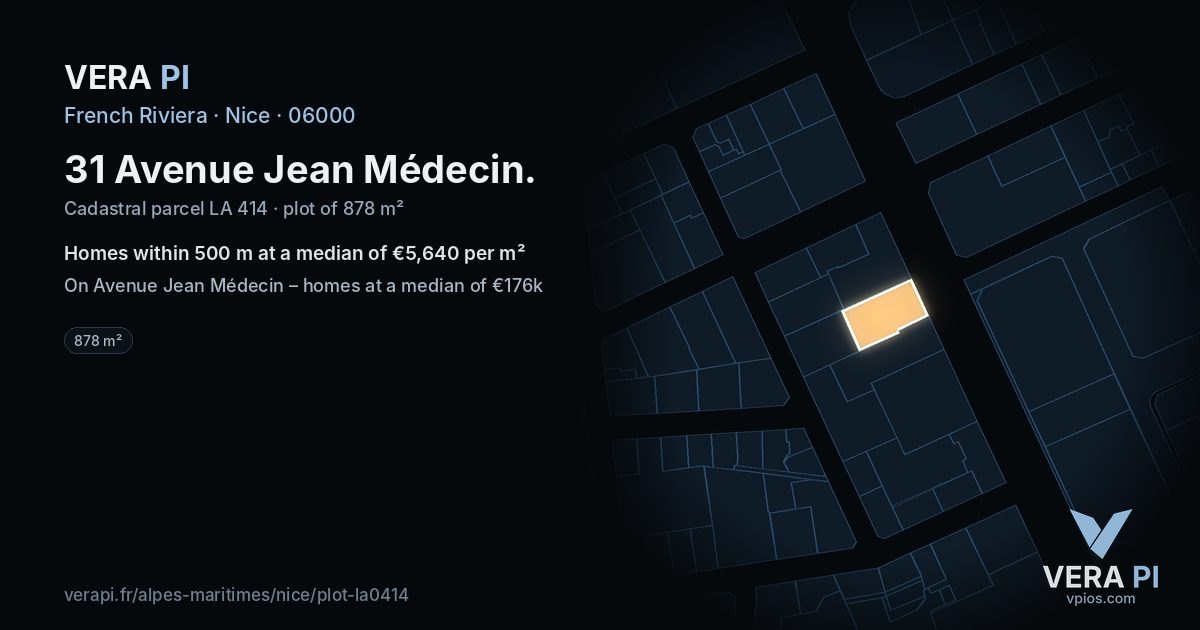 31 Avenue Jean Médecin, Nice at night – the plot lit, the parcels around coloured by the prices near them