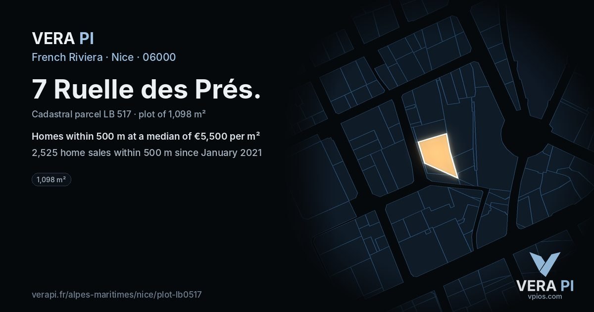 7 Ruelle des Prés, Nice at night – the plot lit, the parcels around coloured by the prices near them
