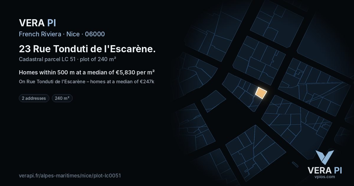 23 Rue Tonduti de l'Escarène, Nice at night – the plot lit, the parcels around coloured by the prices near them