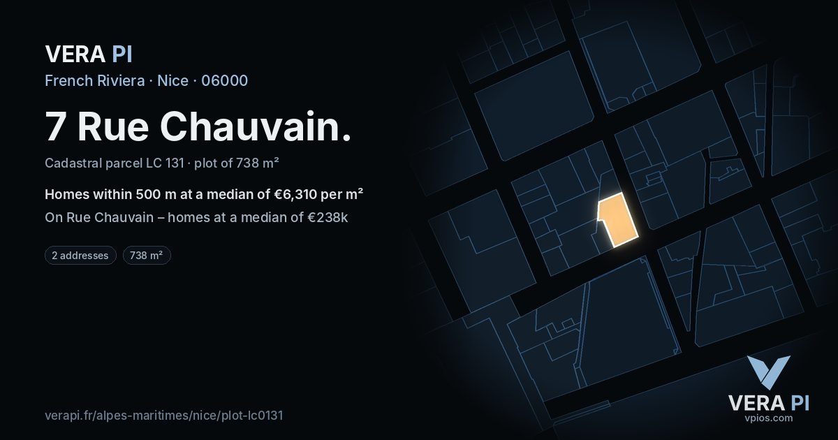 7 Rue Chauvain, Nice at night – the plot lit, the parcels around coloured by the prices near them