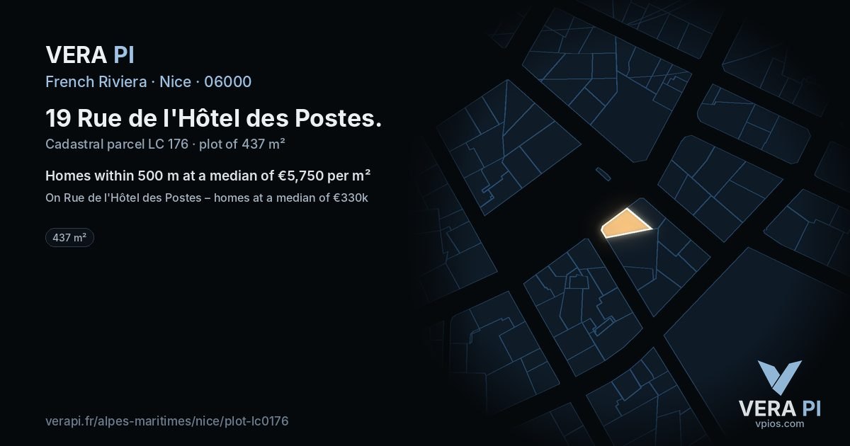 19 Rue de l'Hôtel des Postes, Nice at night – the plot lit, the parcels around coloured by the prices near them