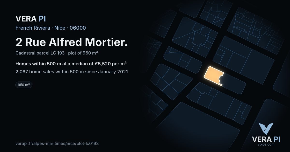 2 Rue Alfred Mortier, Nice at night – the plot lit, the parcels around coloured by the prices near them
