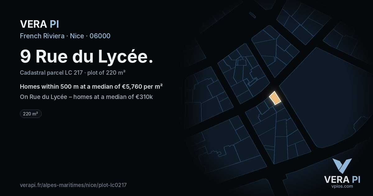 9 Rue du Lycée, Nice at night – the plot lit, the parcels around coloured by the prices near them