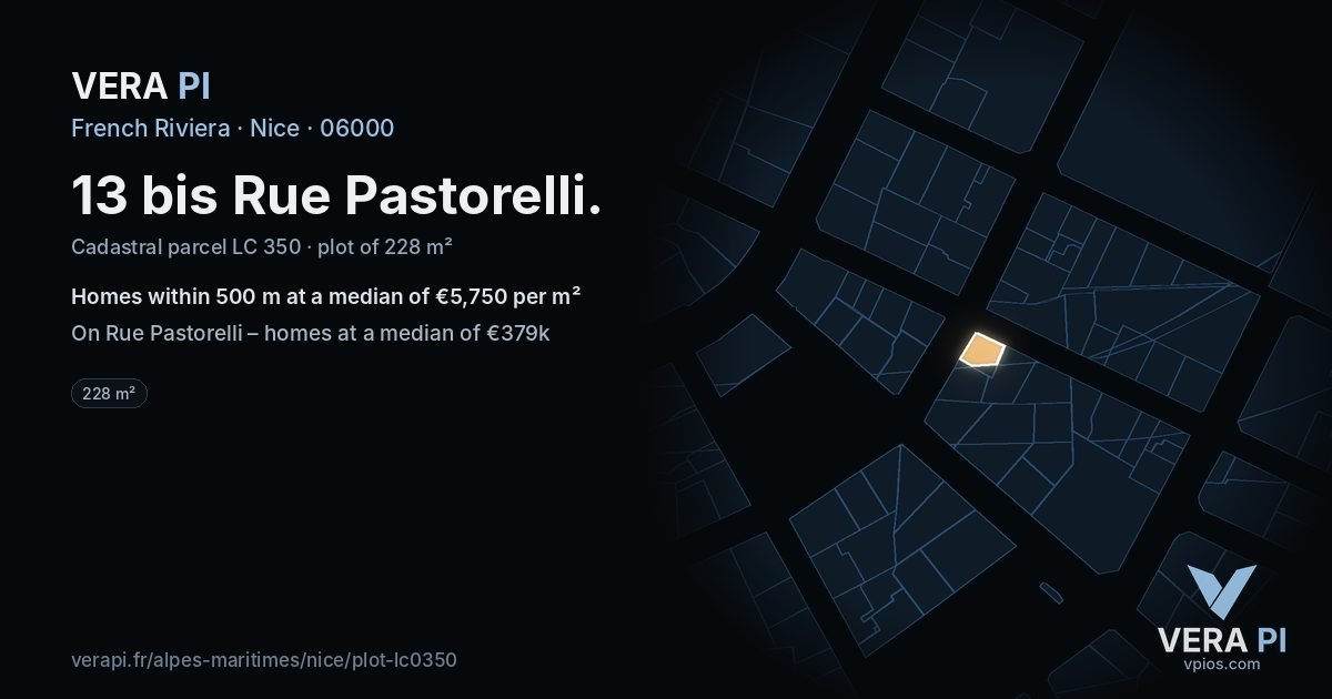 13 bis Rue Pastorelli, Nice at night – the plot lit, the parcels around coloured by the prices near them