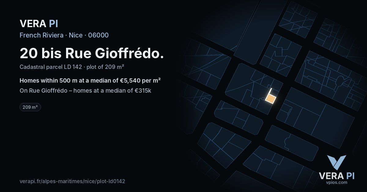 20 bis Rue Gioffrédo, Nice at night – the plot lit, the parcels around coloured by the prices near them