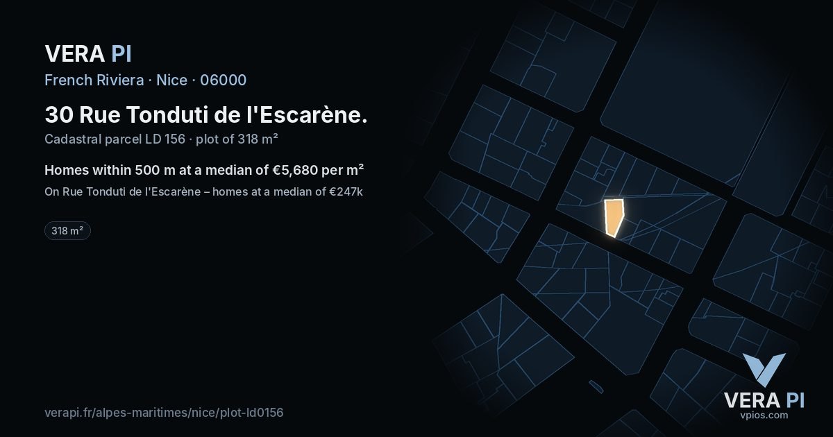 30 Rue Tonduti de l'Escarène, Nice at night – the plot lit, the parcels around coloured by the prices near them