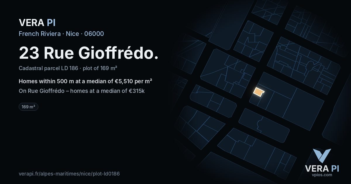 23 Rue Gioffrédo, Nice at night – the plot lit, the parcels around coloured by the prices near them