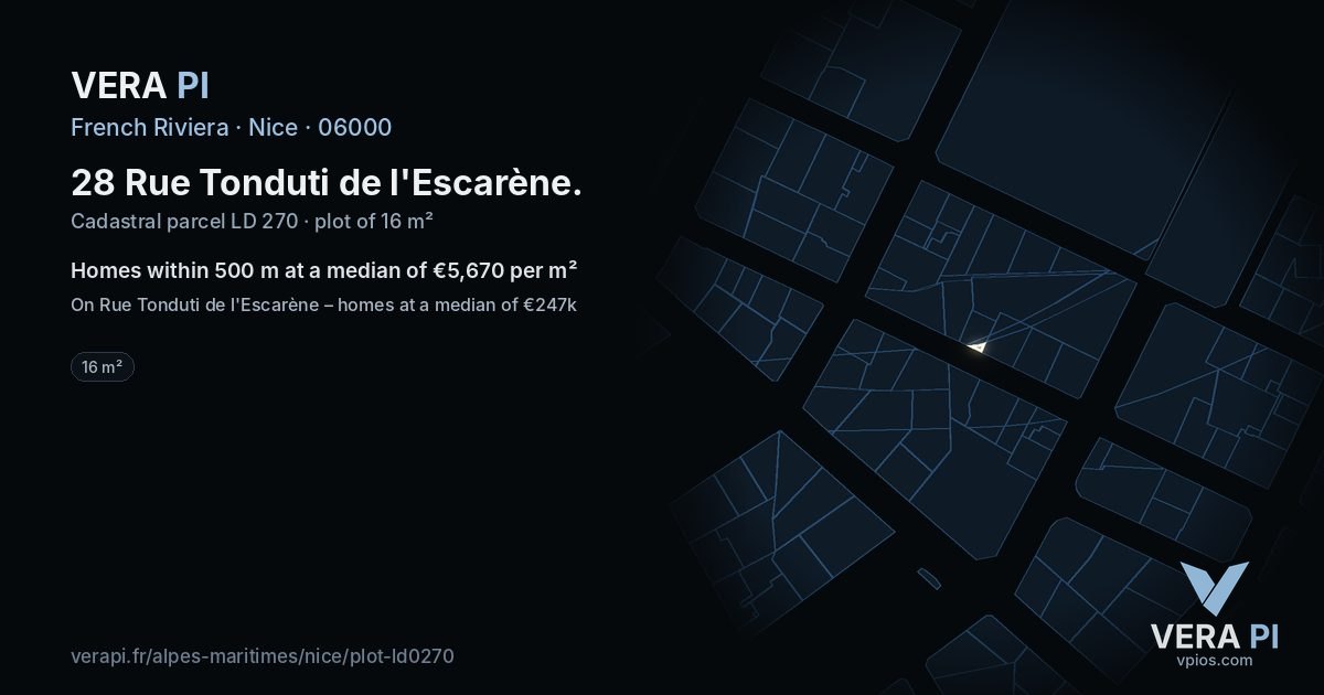 28 Rue Tonduti de l'Escarène, Nice at night – the plot lit, the parcels around coloured by the prices near them