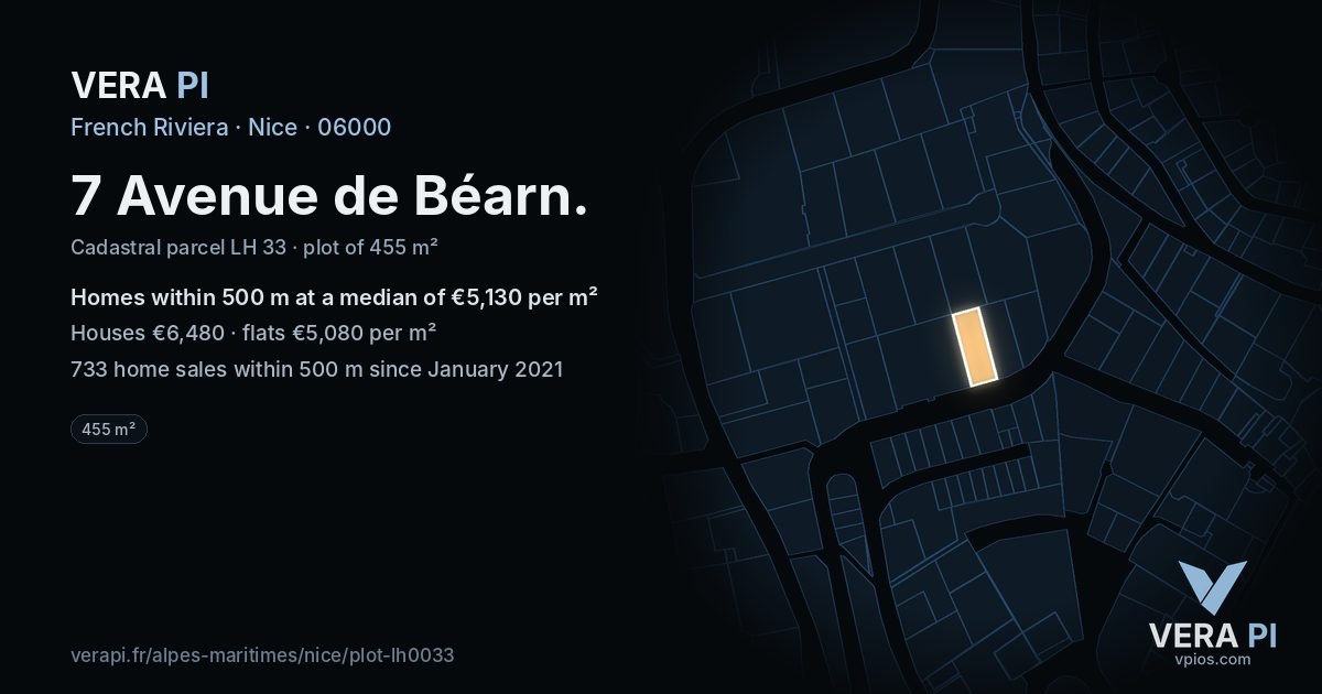 7 Avenue de Béarn, Nice at night – the plot lit, the parcels around coloured by the prices near them
