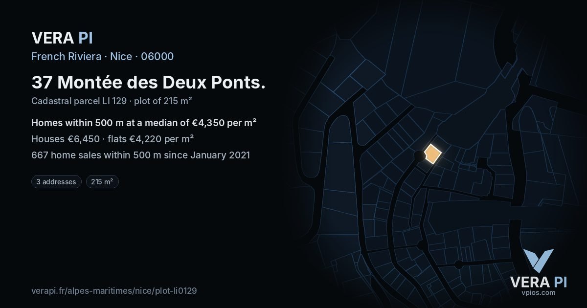 37 Montée des Deux Ponts, Nice at night – the plot lit, the parcels around coloured by the prices near them