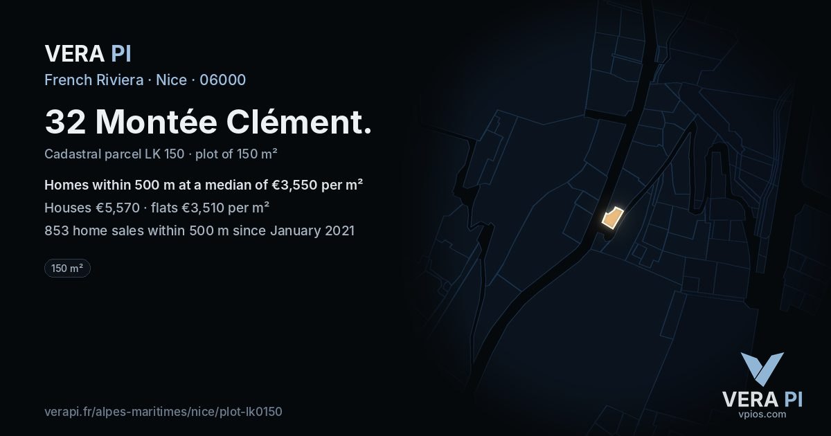 32 Montée Clément, Nice at night – the plot lit, the parcels around coloured by the prices near them