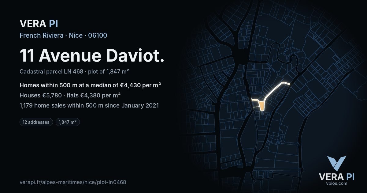 11 Avenue Daviot, Nice at night – the plot lit, the parcels around coloured by the prices near them