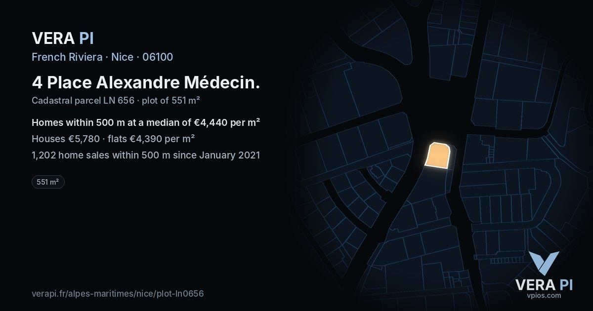 4 Place Alexandre Médecin, Nice at night – the plot lit, the parcels around coloured by the prices near them