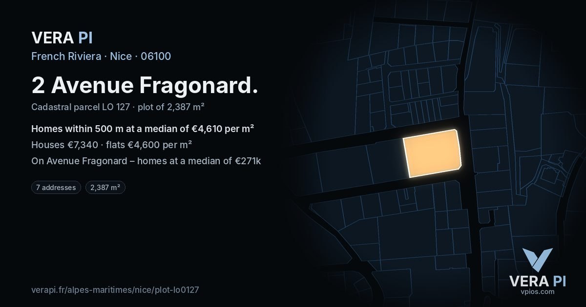 2 Avenue Fragonard, Nice at night – the plot lit, the parcels around coloured by the prices near them