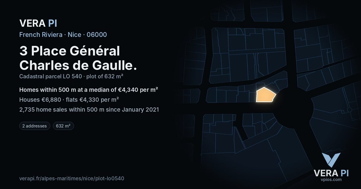 3 Place Général Charles de Gaulle, Nice at night – the plot lit, the parcels around coloured by the prices near them