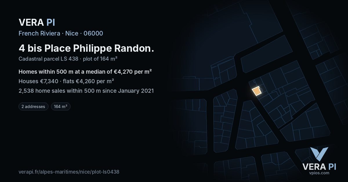 4 bis Place Philippe Randon, Nice at night – the plot lit, the parcels around coloured by the prices near them