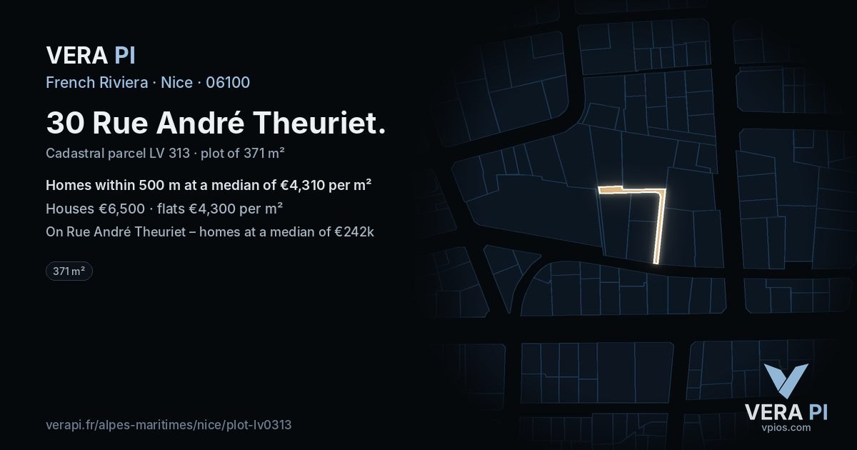 30 Rue André Theuriet, Nice at night – the plot lit, the parcels around coloured by the prices near them