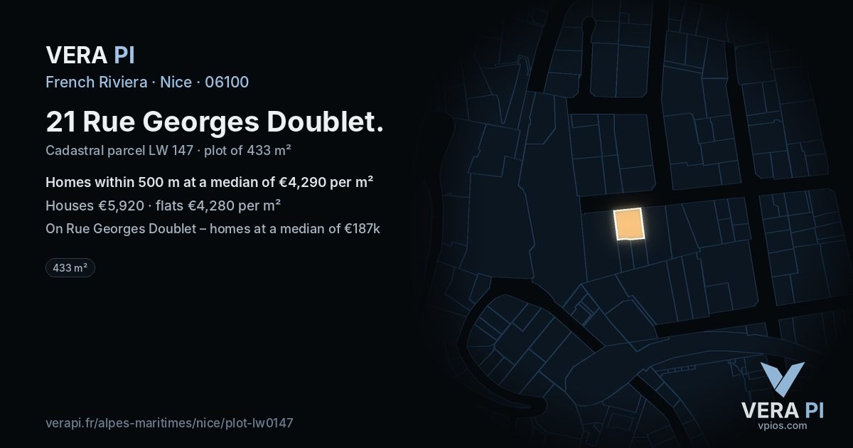 21 Rue Georges Doublet, Nice at night – the plot lit, the parcels around coloured by the prices near them