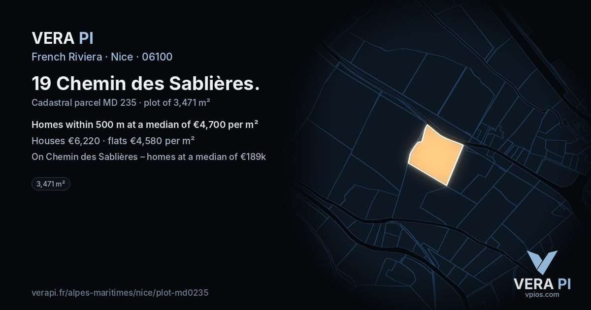 19 Chemin des Sablières, Nice at night – the plot lit, the parcels around coloured by the prices near them