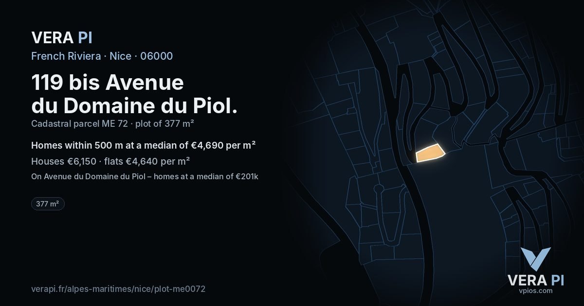 119 bis Avenue du Domaine du Piol, Nice at night – the plot lit, the parcels around coloured by the prices near them