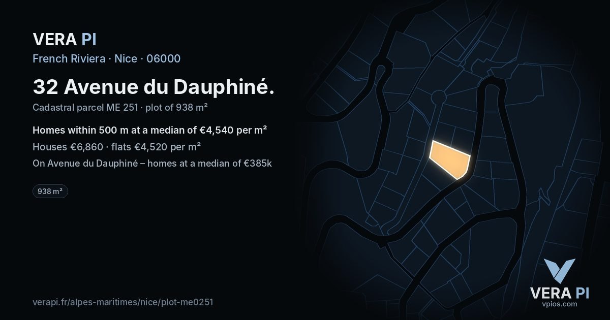 32 Avenue du Dauphiné, Nice at night – the plot lit, the parcels around coloured by the prices near them