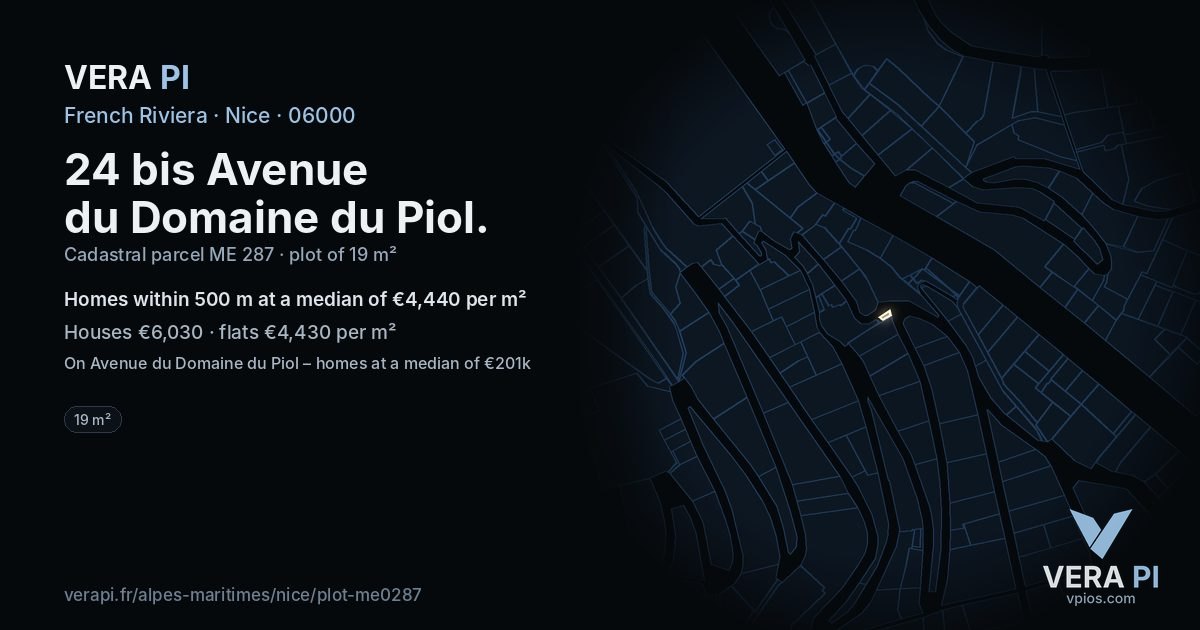 24 bis Avenue du Domaine du Piol, Nice at night – the plot lit, the parcels around coloured by the prices near them