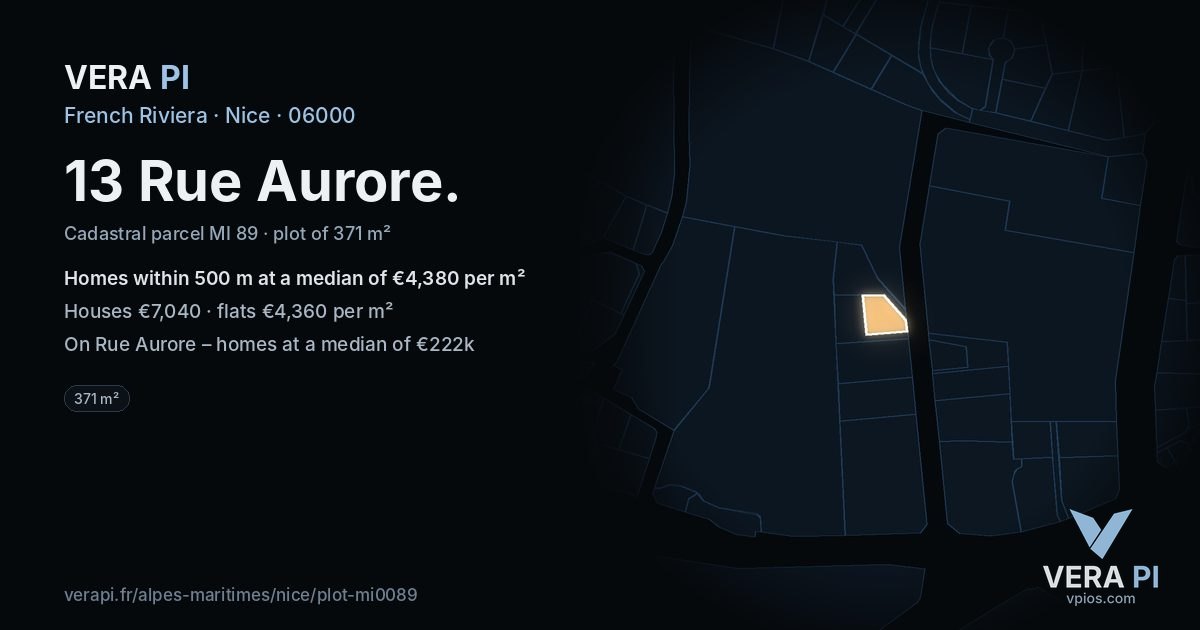 13 Rue Aurore, Nice at night – the plot lit, the parcels around coloured by the prices near them