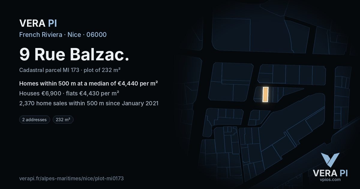 9 Rue Balzac, Nice at night – the plot lit, the parcels around coloured by the prices near them